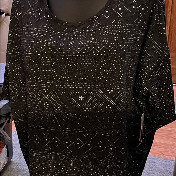 LuluRoe Black Patterned Women's Tunic - Picture 1 of 3